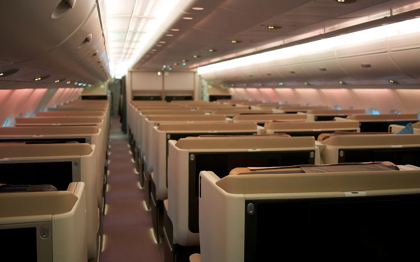 Singapore Airlines Airbus A380 business class cabin