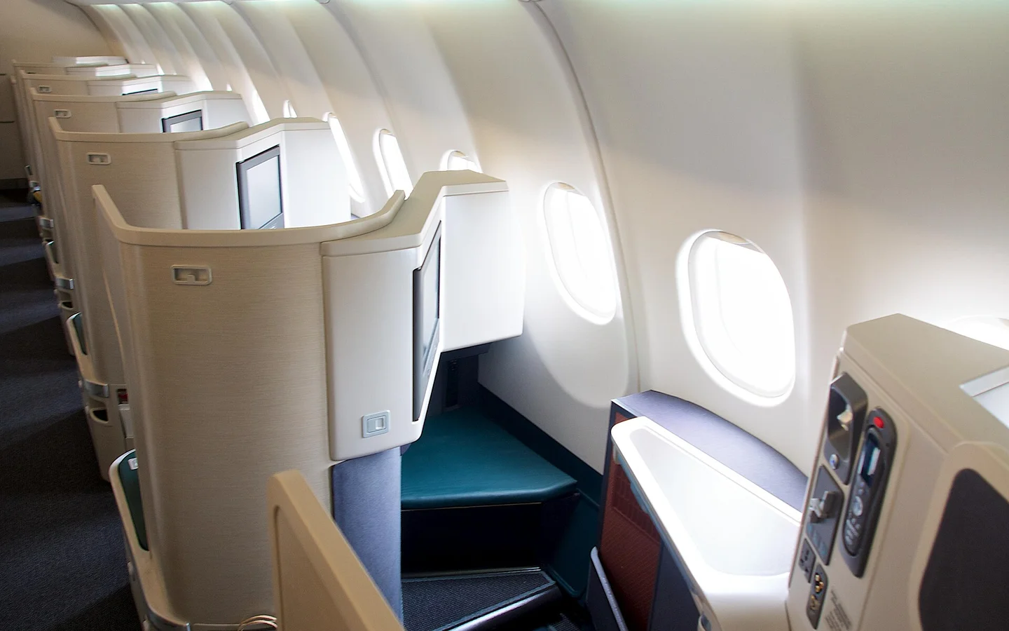 Cathay Pacific Airbus A330 long-haul business class cabin