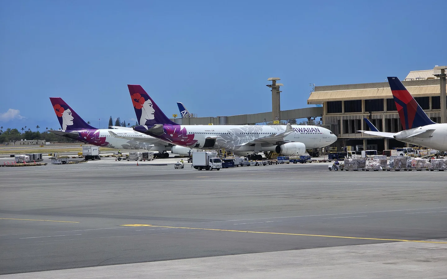 Hawaiian Airlines Airbus A330 at Honolulu Airport