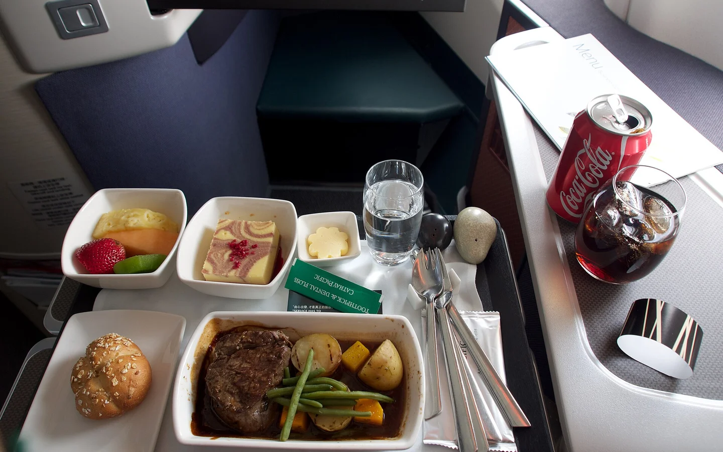 Cathay Pacific business class meal service